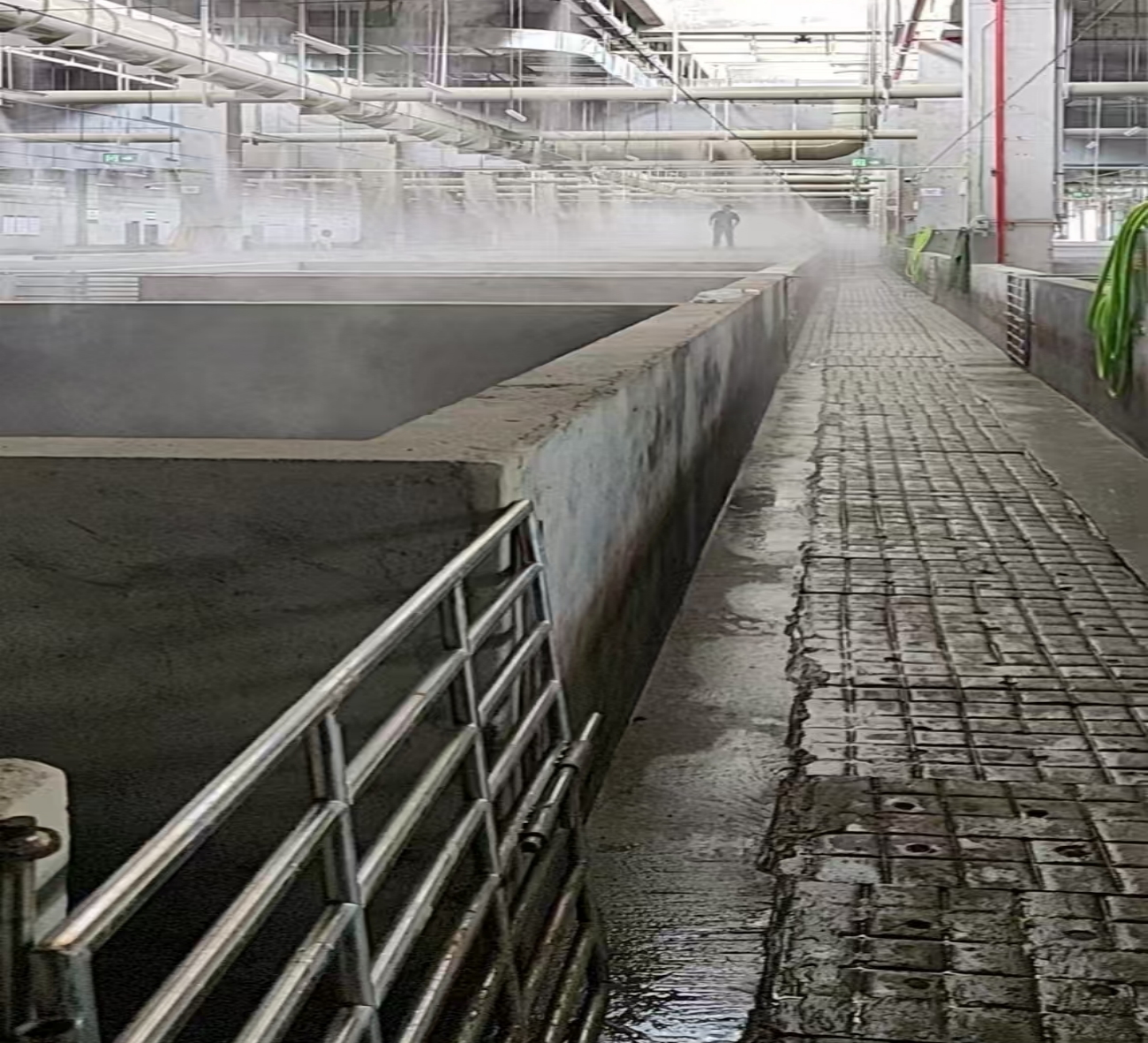 重慶結(jié)義食品廠待宰圈噴霧除臭案例